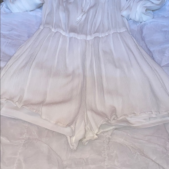 forever 21 white long sleeve romper - Picture 2 of 2